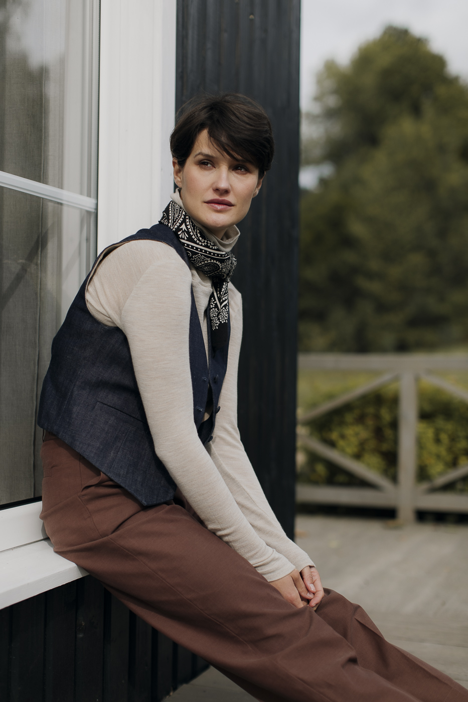 Kamizelka_jeans_granat_4 Kamizelka Niezależna • Jeans • - obrazek 10
