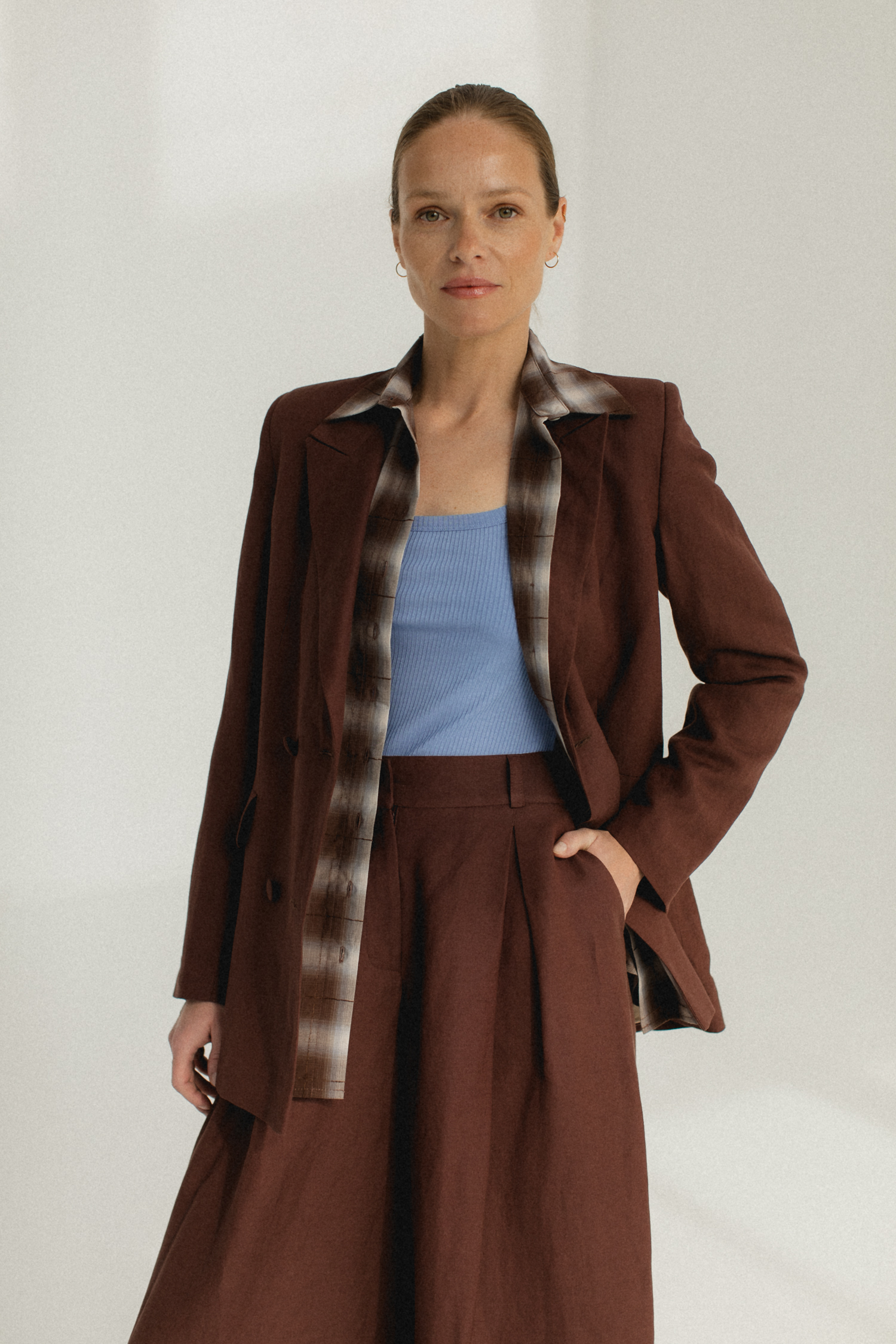 marynarka-takt-len-rayon-mleczna-czekolada-natula-1 Marynarka dwurzędowa Takt • Len + Rayon • - obrazek 8