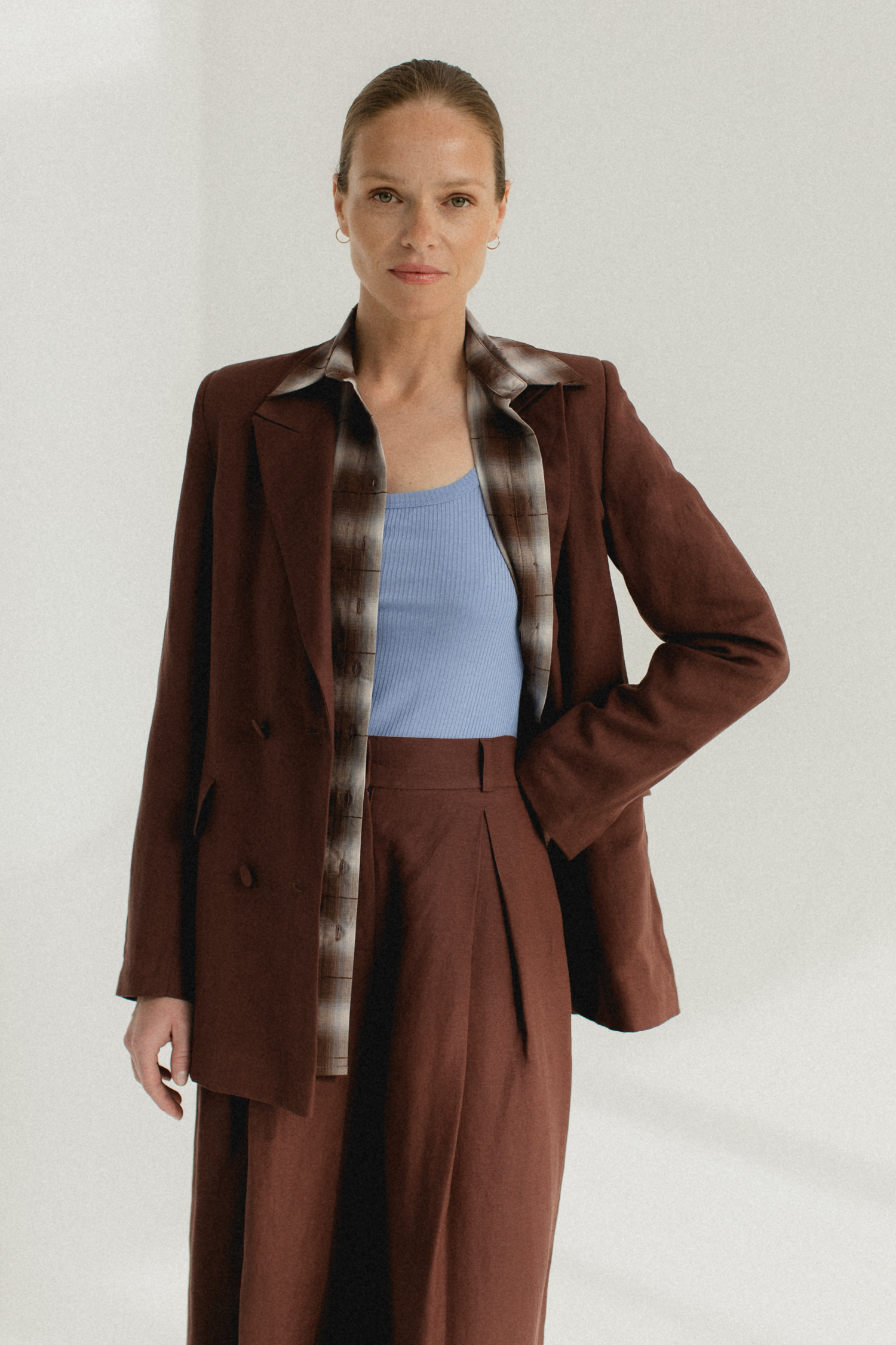 marynarka-takt-len-rayon-mleczna-czekolada-natula-3 Marynarka dwurzędowa Takt • Len + Rayon • - obrazek 1