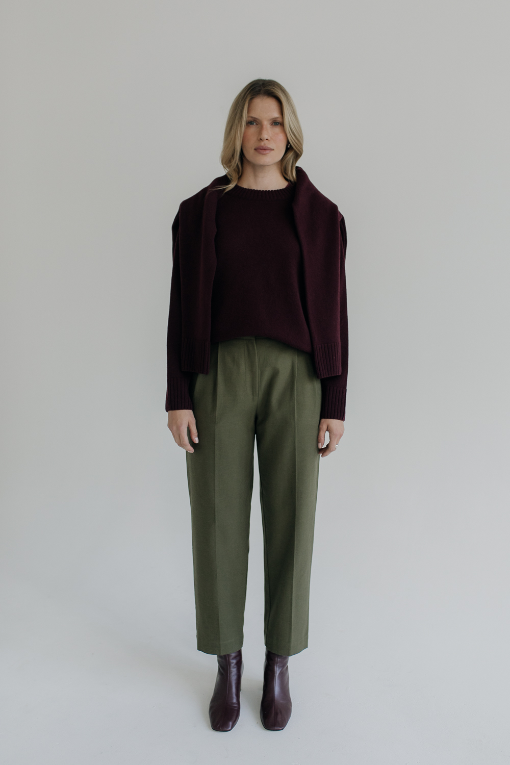 spodnie-dżentelmenki-bawełna-tencel-khaki-natula-1 Spodnie Dżentelmenki • Bawełna + Lyocell 300g/m2• - obrazek 3