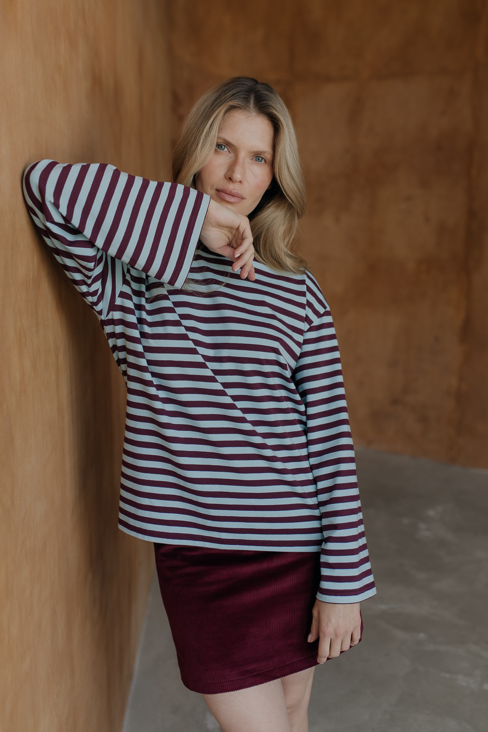 Longsleeve-Bueno-bawełna-błękit-wino-paski-natula-2 Longsleeve Bueno • Bawełna • - obrazek 5